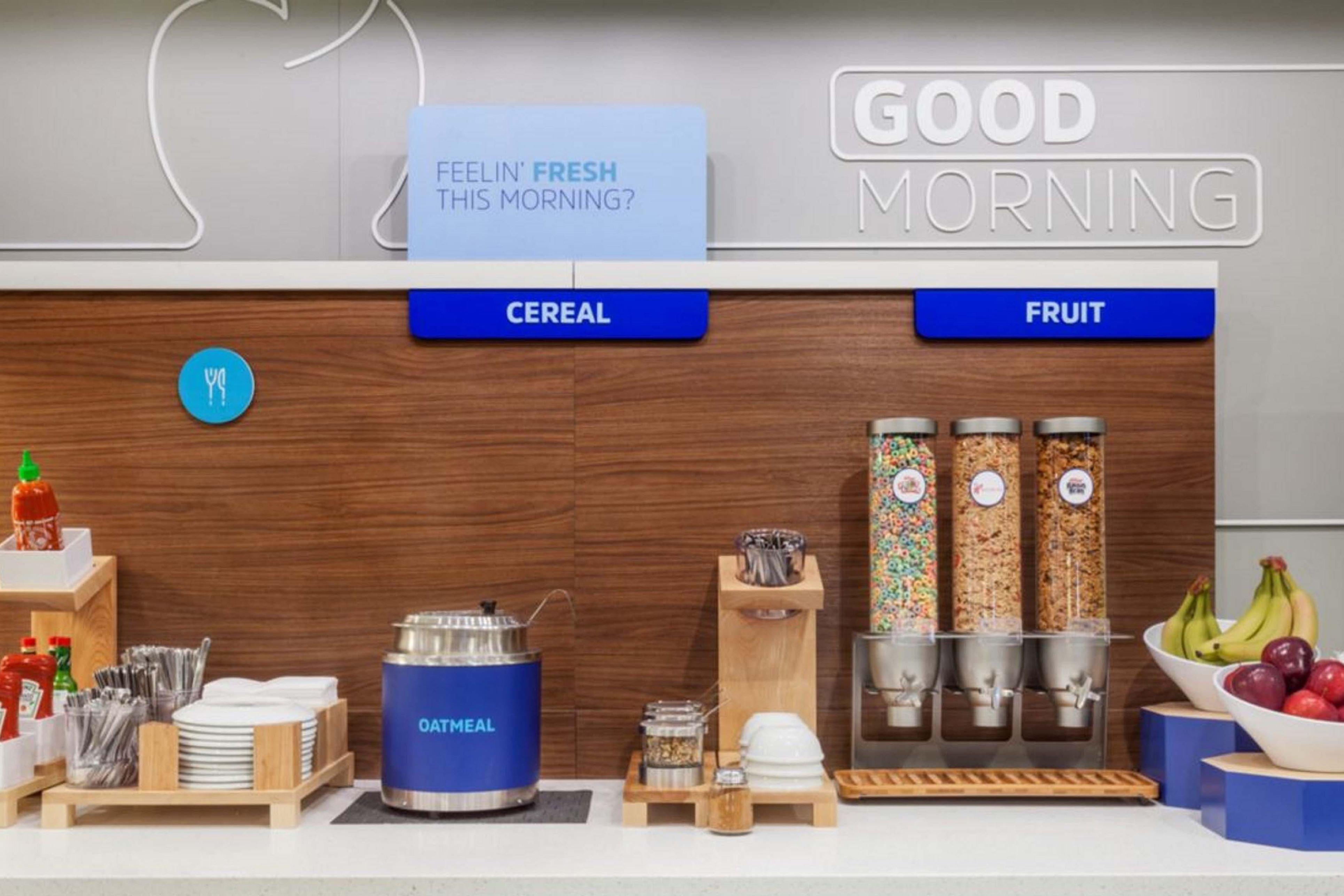 Holiday Inn Express & Suites - Marion By Ihg Екстериор снимка