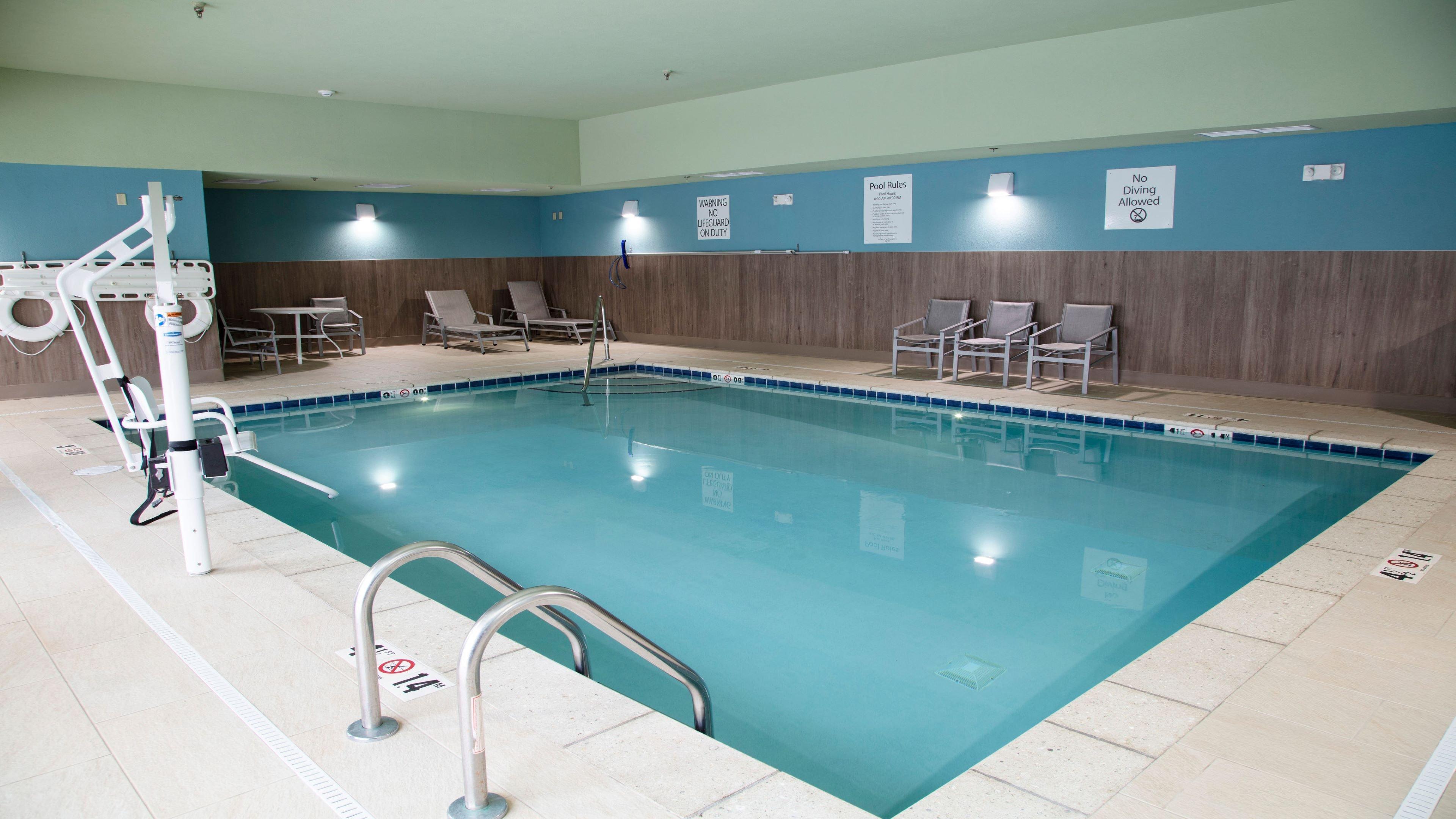Holiday Inn Express & Suites - Marion By Ihg Екстериор снимка