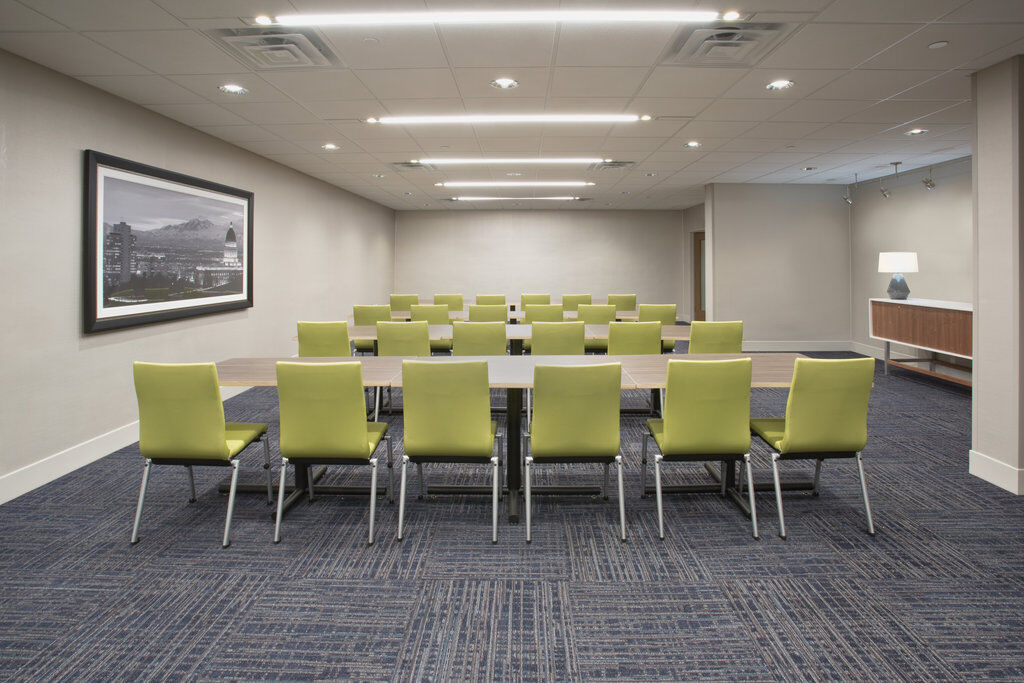 Holiday Inn Express & Suites - Marion By Ihg Екстериор снимка